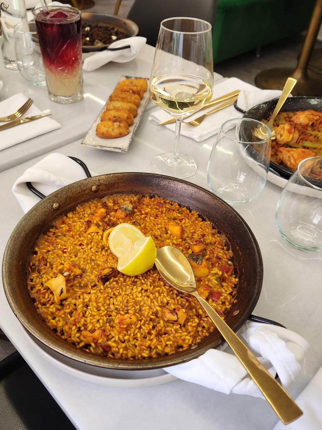 Arroz a banda en paella individual
